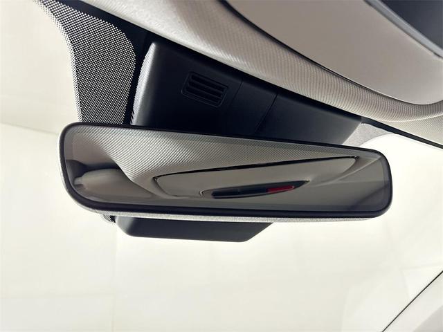 Photo of 2023 Phantom Black Hyundai TUCSON Hybrid