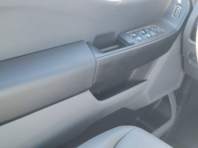 Photo of 2026 Oxford White Ford F-250
