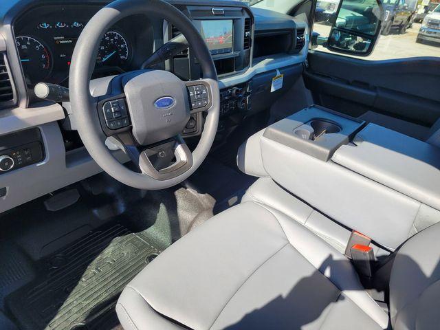 Photo of 2026 Oxford White Ford F-250