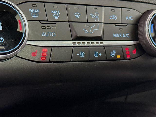 Photo of 2024 Gray Metallic Ford Escape