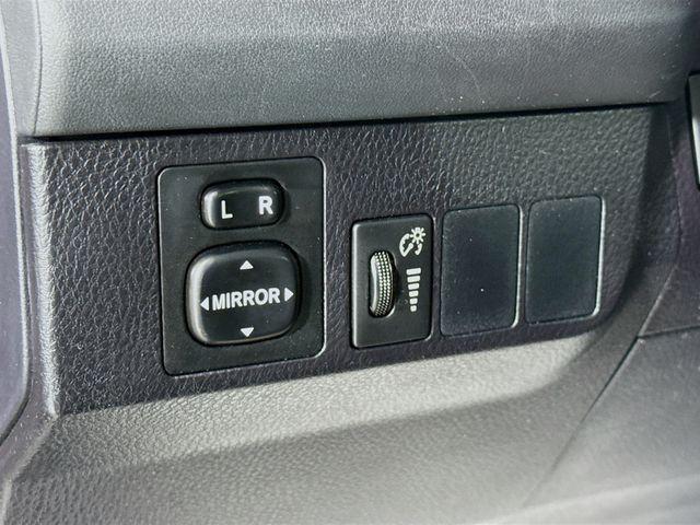 Photo of 2016 Silver Toyota RAV4