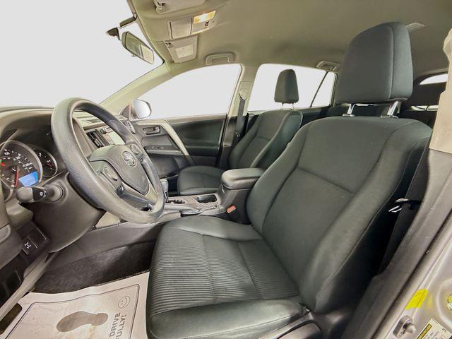 Photo of 2016 Silver Toyota RAV4