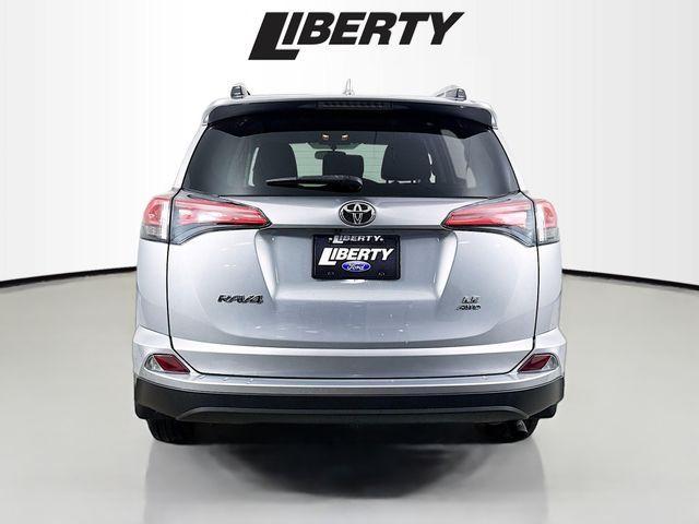 Photo of 2016 Silver Toyota RAV4