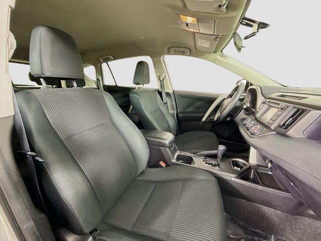 Photo of 2016 Silver Toyota RAV4