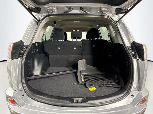 Photo of 2016 Silver Toyota RAV4