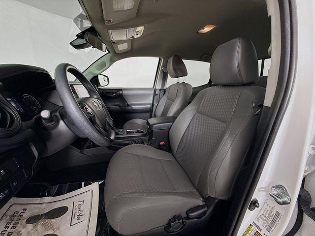 Photo of 2022 White Toyota Tacoma
