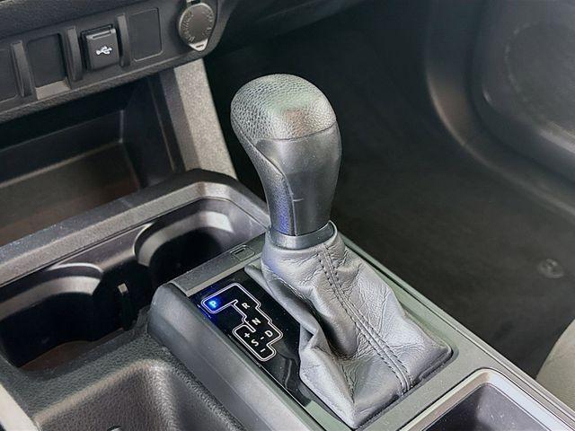 Photo of 2022 White Toyota Tacoma