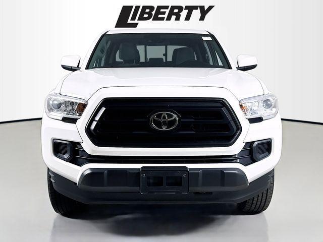 Photo of 2022 White Toyota Tacoma