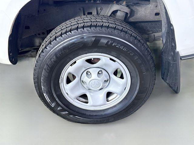 Photo of 2022 White Toyota Tacoma