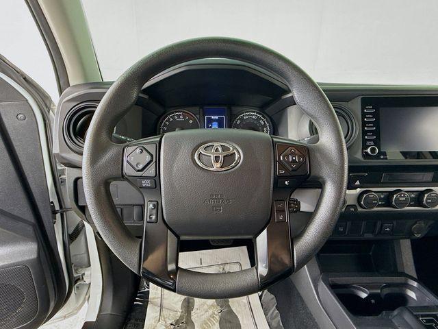 Photo of 2022 White Toyota Tacoma