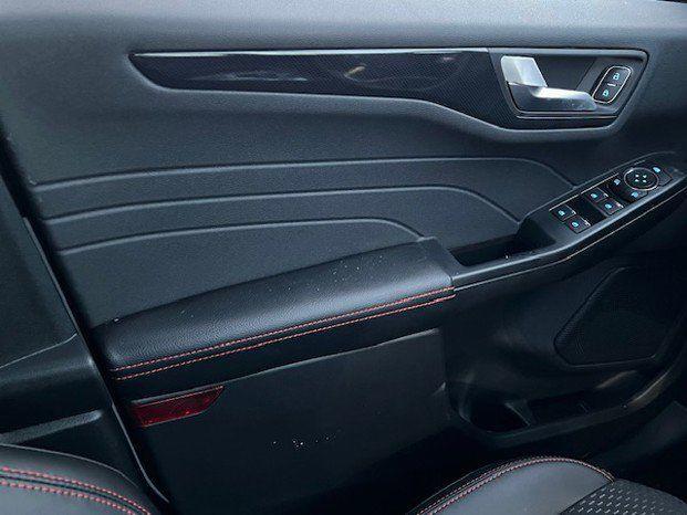 Photo of 2025 Gray Metallic Ford Escape