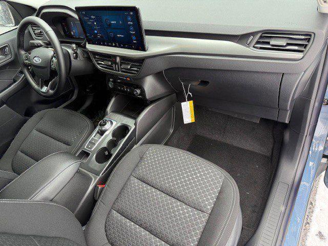 Photo of 2025 Vapor Blue Ford Escape