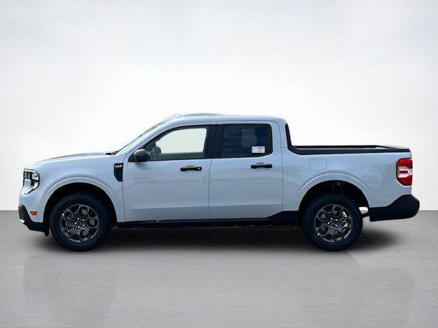 Photo of 2025 White Ford Maverick