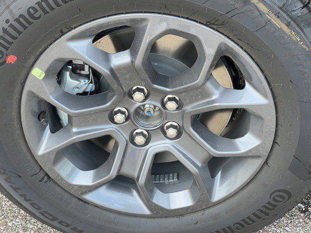 Photo of 2025 White Ford Maverick