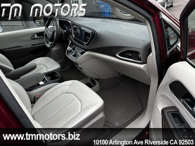 Photo of 2020 Velvet Red Pearlcoat Chrysler Voyager