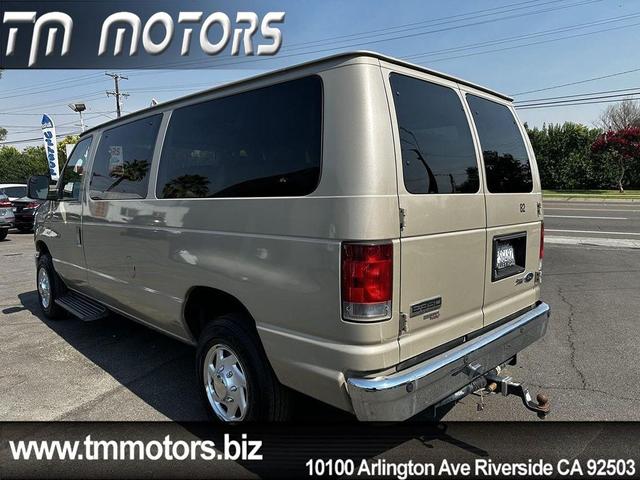Photo of 2011 Oxford White Ford E350 Super Duty