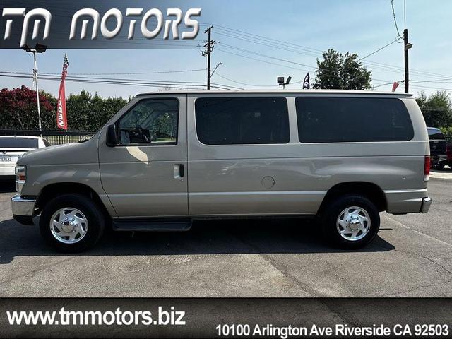Photo of 2011 Oxford White Ford E350 Super Duty