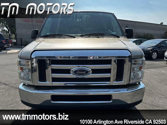 Photo of 2011 Oxford White Ford E350 Super Duty