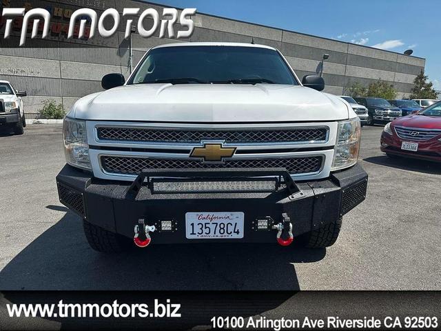 Photo of 2013 Summit White Chevrolet Silverado 1500