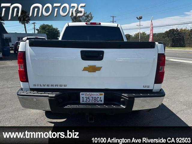 Photo of 2013 Summit White Chevrolet Silverado 1500