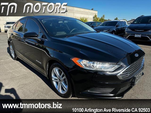 Photo of 2018 Shadow Black Ford Fusion Hybrid