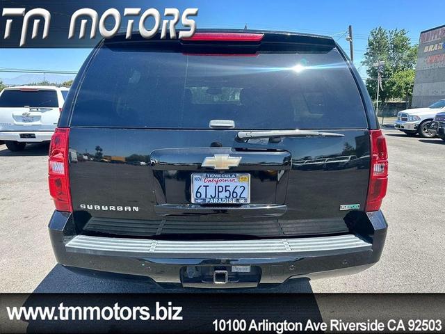Photo of 2011 Black Chevrolet Suburban