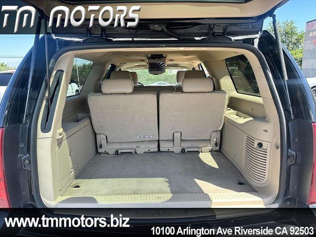Photo of 2011 Black Chevrolet Suburban
