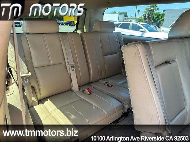 Photo of 2011 Black Chevrolet Suburban