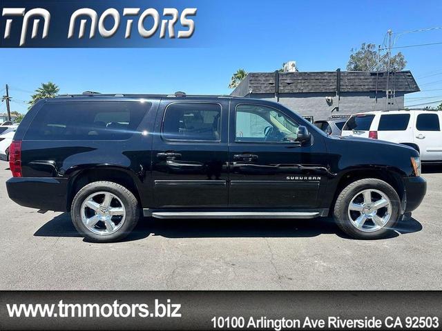 Photo of 2011 Black Chevrolet Suburban