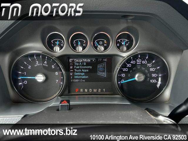 Photo of 2015 Oxford White Ford F-250