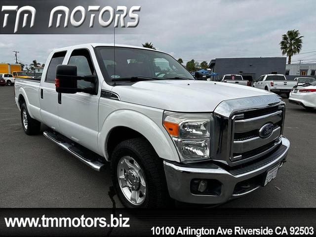 Photo of 2015 Oxford White Ford F-250