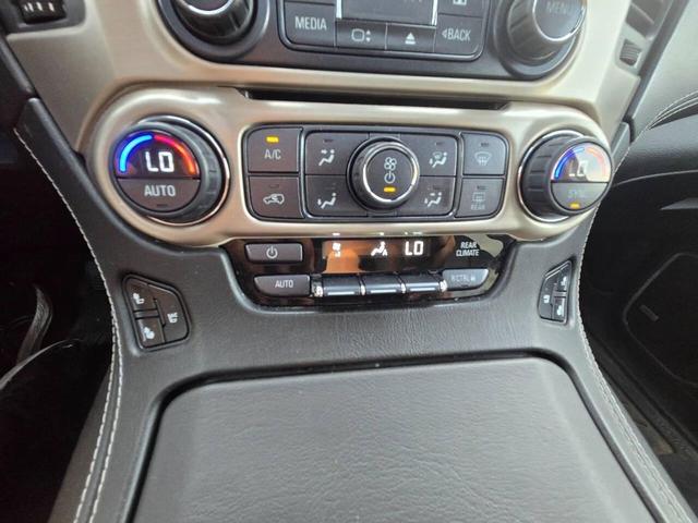 Photo of 2016 White Frost Tricoat GMC Yukon