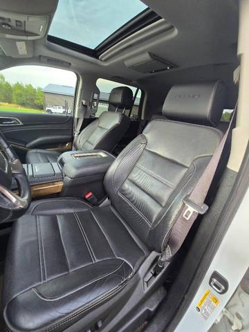 Photo of 2016 White Frost Tricoat GMC Yukon