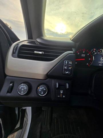 Photo of 2016 White Frost Tricoat GMC Yukon