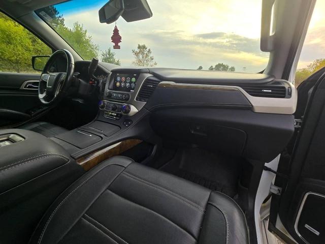 Photo of 2016 White Frost Tricoat GMC Yukon