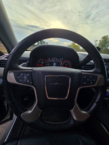 Photo of 2016 White Frost Tricoat GMC Yukon
