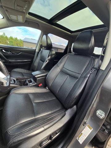 Photo of 2017 Gun Metallic Nissan Rogue