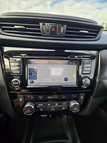 Photo of 2017 Gun Metallic Nissan Rogue