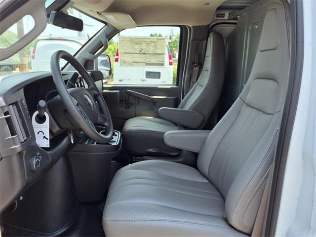 Photo of 2025 Summit White GMC Savana 2500