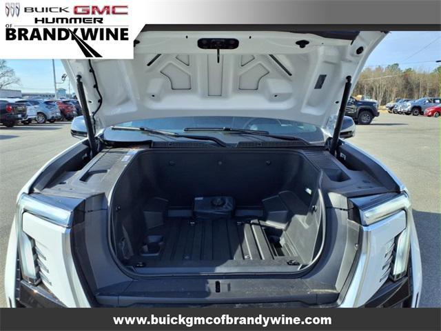 Photo of 2025 Summit White GMC Sierra EV