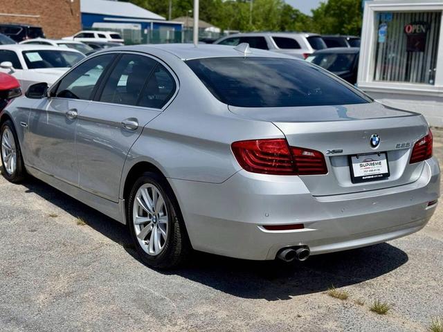 Photo of 2014 Silver BMW 528