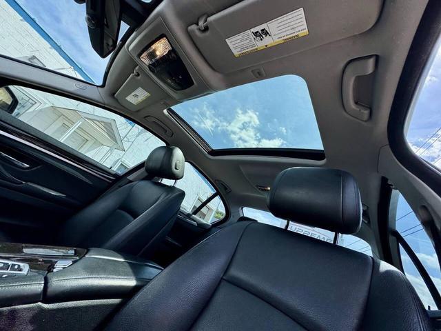 Photo of 2014 Silver BMW 528