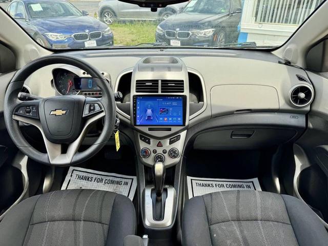 Photo of 2016 Silver Ice Metallic Chevrolet Sonic