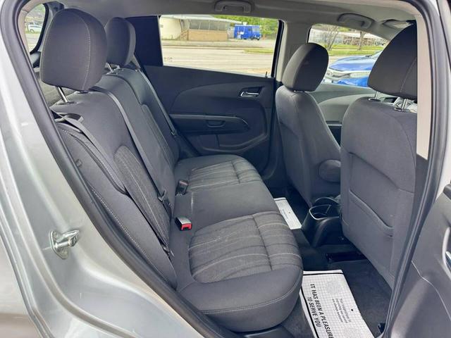 Photo of 2016 Silver Ice Metallic Chevrolet Sonic
