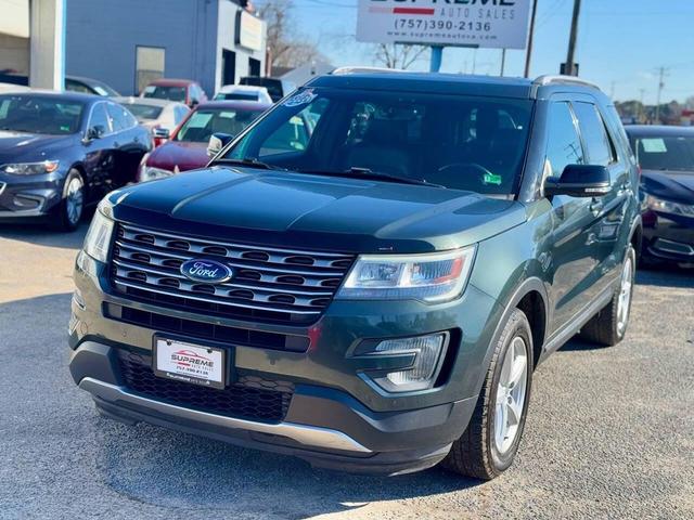Photo of 2016 Green Ford Explorer
