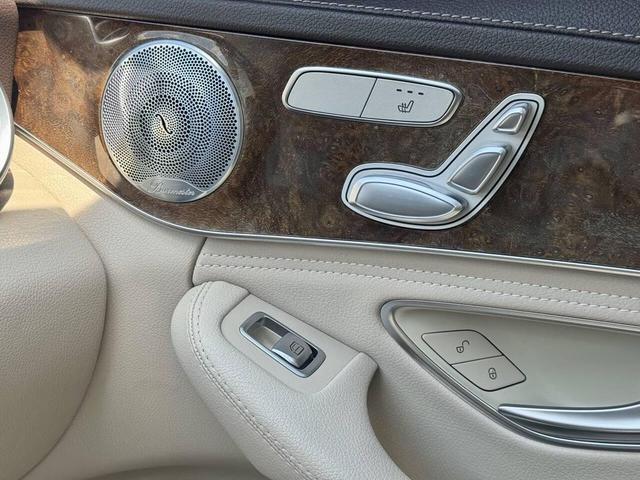 Photo of 2015 Black Mercedes-Benz C-Class