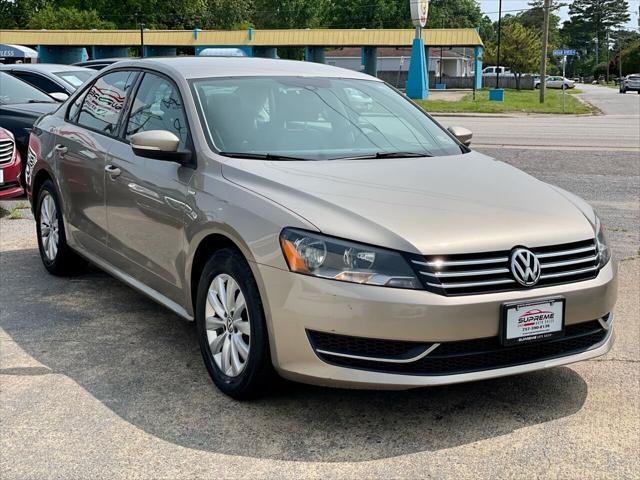 Photo of 2015 Gold Volkswagen Passat