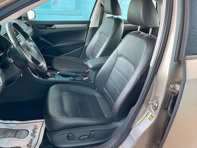 Photo of 2015 Gold Volkswagen Passat