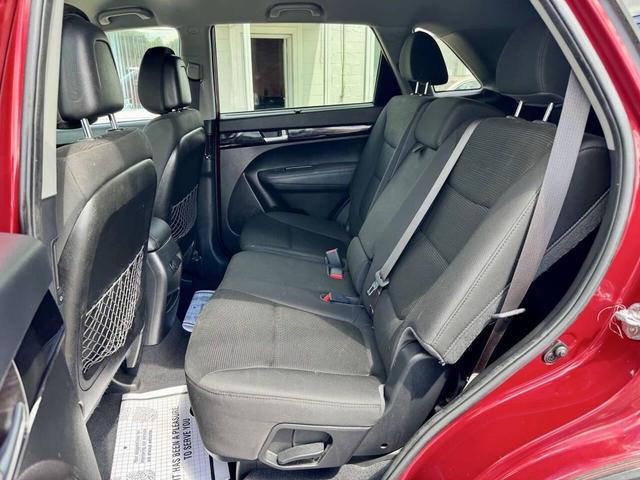 Photo of 2015 Remington Red Metallic Kia Sorento