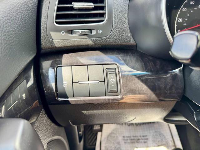 Photo of 2015 Remington Red Metallic Kia Sorento